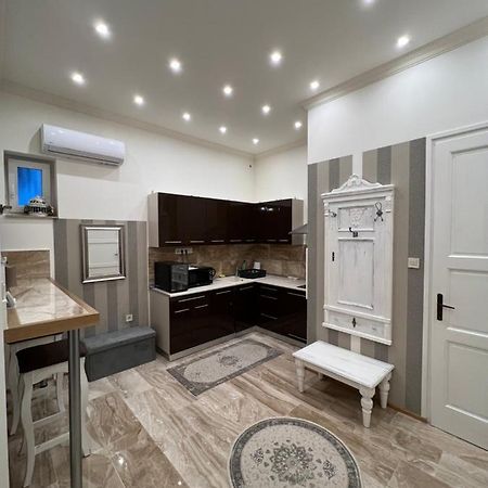 Kalitka Apartman Έγκερ Εξωτερικό φωτογραφία